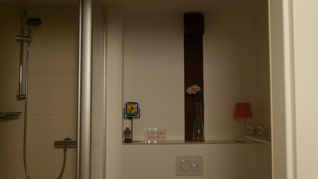 Ruhiges Apartment Nuernberg Sued Ost - Naehe Messe - Mit Wallbox Esterno foto
